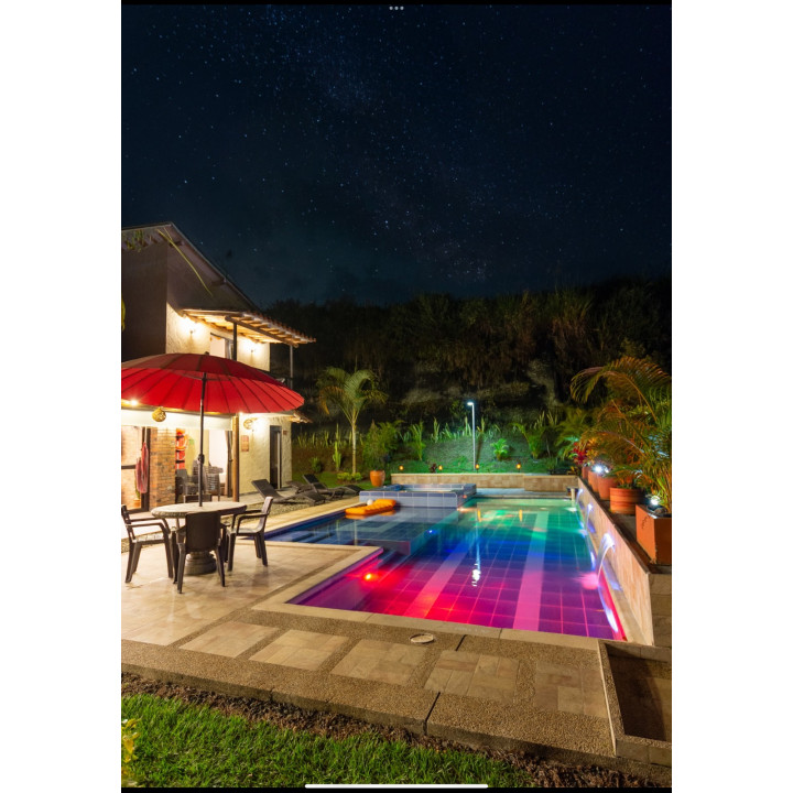 Finca con piscina